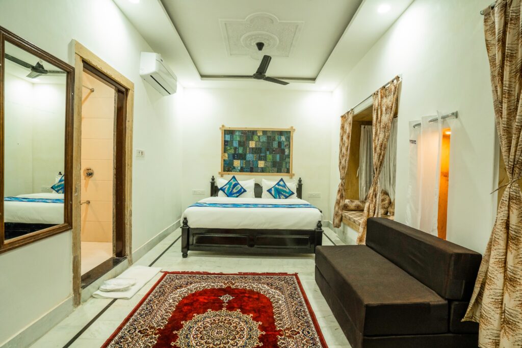 WhatsApp Image 2024-09-23 at 11.05.18 PM (2)